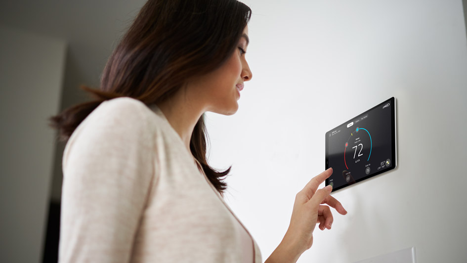 Seasonal Settings: Should My Thermostat Be Set to Fan or Auto?